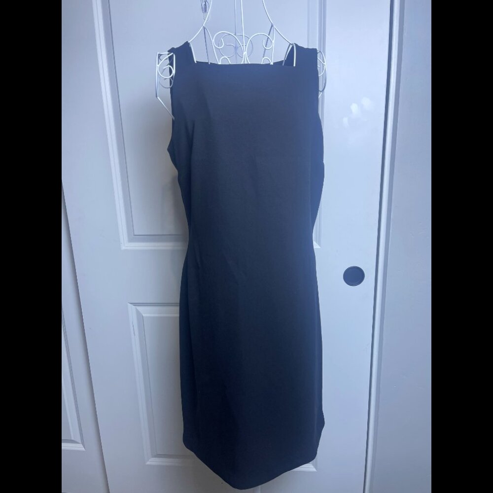 Liz Claiborne Sleeveless Black Midi Dress | Size 6